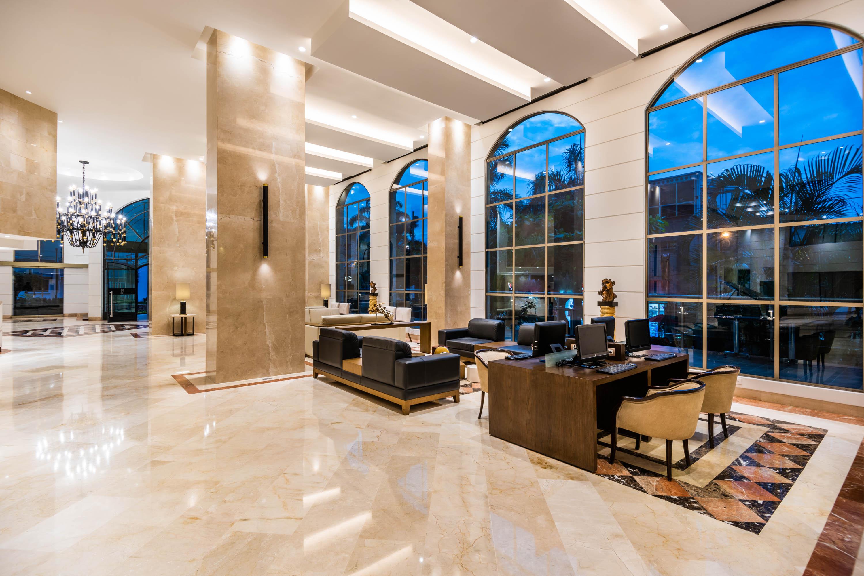 Hotel Dann Carlton 부카라망가 외부 사진 Lobby