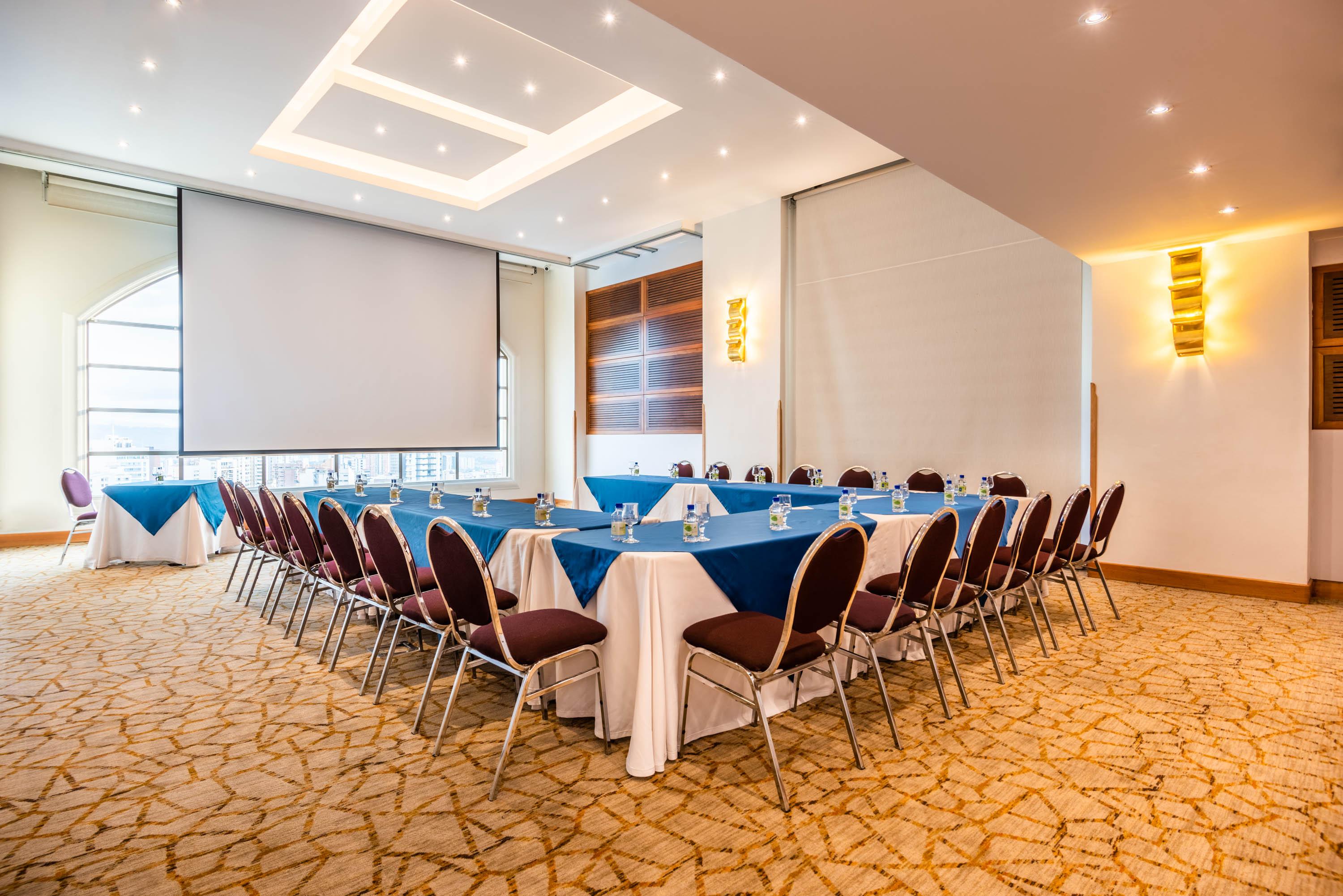 Hotel Dann Carlton 부카라망가 외부 사진 Meeting room