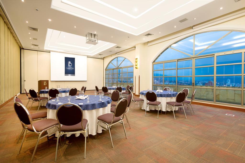 Hotel Dann Carlton 부카라망가 외부 사진 Meeting room